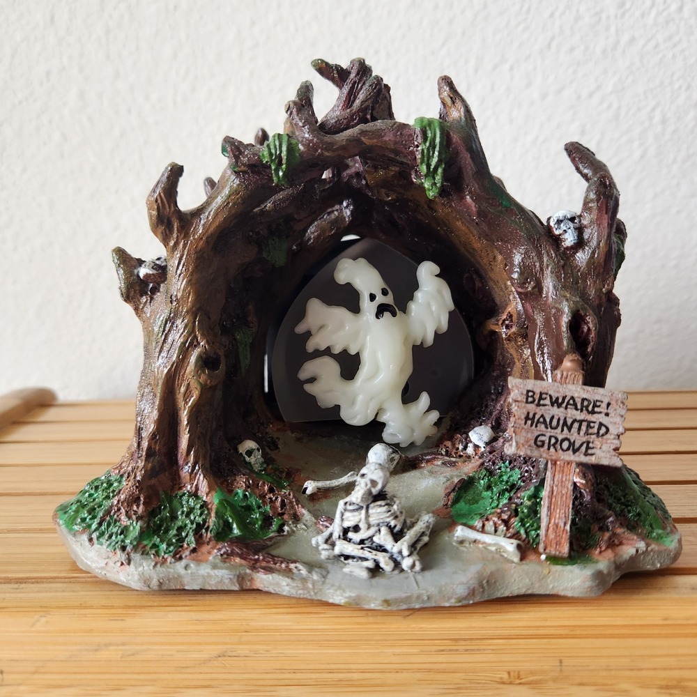 RARE Lemax Spooky Town Collection Haunted Grove 2006 Light Up Ghost Cave Retired - Picture 2 of 16